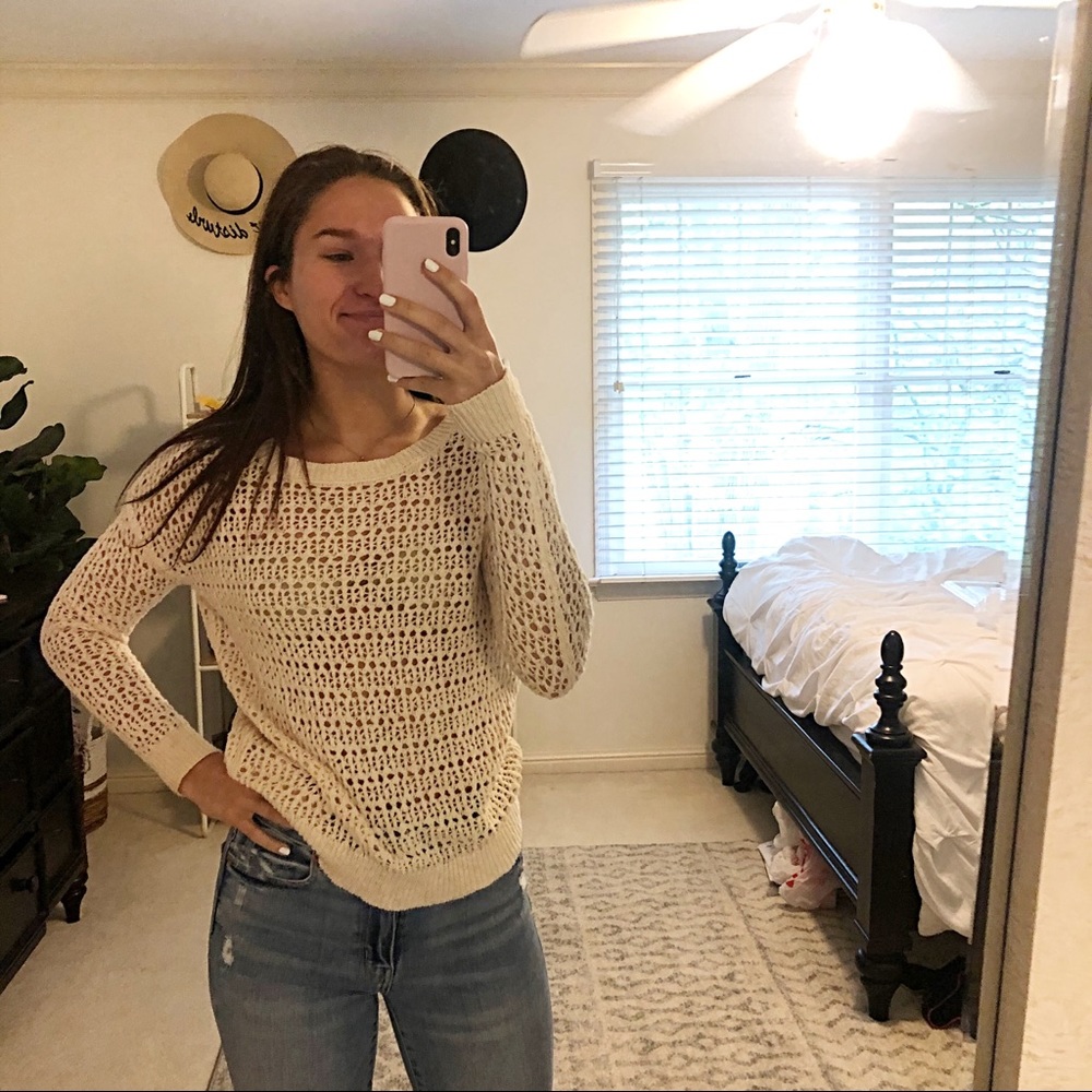 White American eagle sweater